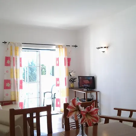 Ξενοδοχείο με διαμερίσματα Solar Veiguinha Αλμπουφέιρα