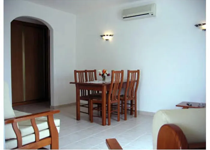 Solar Veiguinha 3* 阿尔布费拉